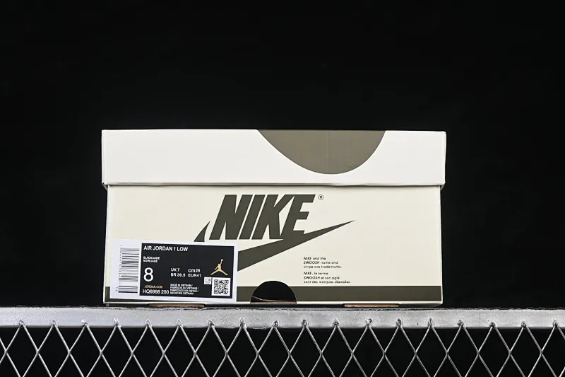 All categories Air Jordan Jordan series basketball shoes Air Jordan 1 Low Z version Travis Scott x Air Jordan 1 Low OG AJ1 Joe 1 undercut low top HQ6998-200